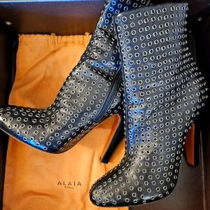 Alaïa Grommet Ankle Boots EUC Size 38